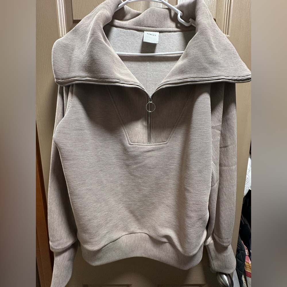 Varley Vine Half-zip Size Medium